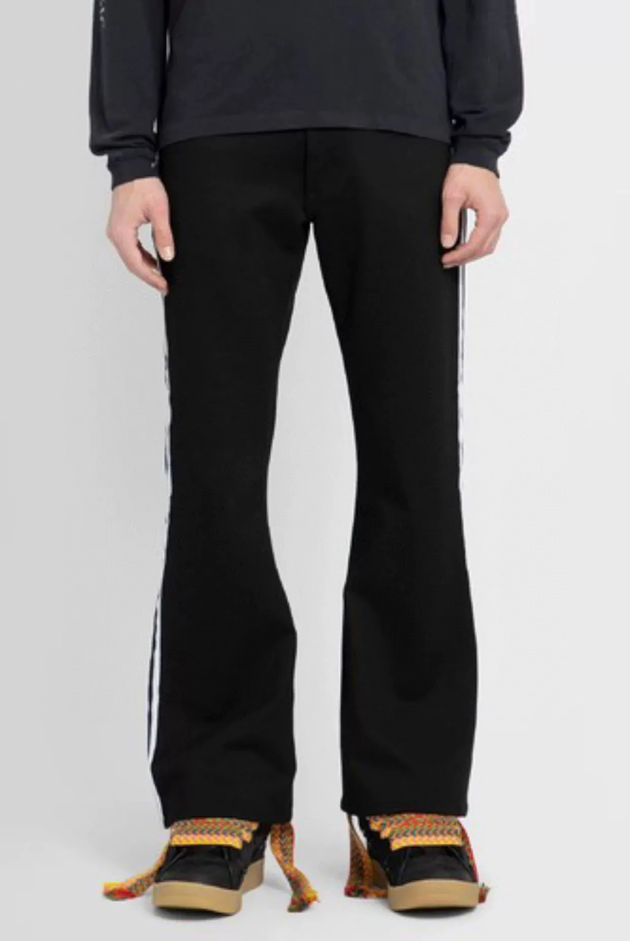-Size upper body P220#G78 GALLERY DEPT. Three-bar white striped jeans are the trendy American loose trousers for men and women in the casual group. Color: black Size: S-XXL (corresponding to 28-36)